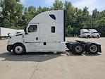 Used 2020 Freightliner Cascadia Detroit DD15AT Semi Truck with Sleeper Cab for sale #308195 - photo 4