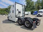 Used 2020 Freightliner Cascadia Detroit DD15AT Semi Truck with Sleeper Cab for sale #308195 - photo 5