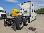 Used 2020 Freightliner Cascadia Detroit DD15AT Semi Truck with Sleeper Cab for sale #308195 - photo 7