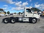 Used 2020 Freightliner Cascadia Detroit DD13 Semi Truck for sale #308615 - photo 8