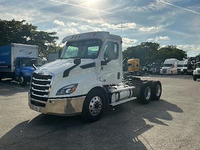 Used 2020 Freightliner Cascadia Detroit DD13 Semi Truck for sale #308618 - photo 1