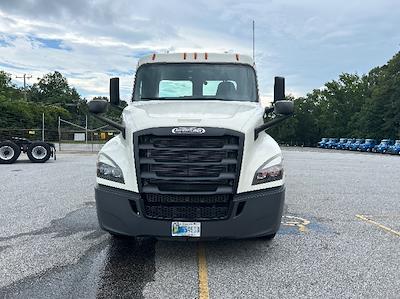 Used 2020 Freightliner Cascadia Detroit DD13 Semi Truck for sale #309630 - photo 2