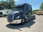 Used 2020 Freightliner Cascadia Detroit DD13 Semi Truck with Sleeper Cab for sale #309637 - photo 3