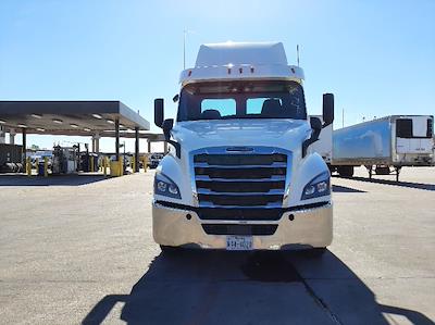 Used 2020 Freightliner Cascadia - photo 1