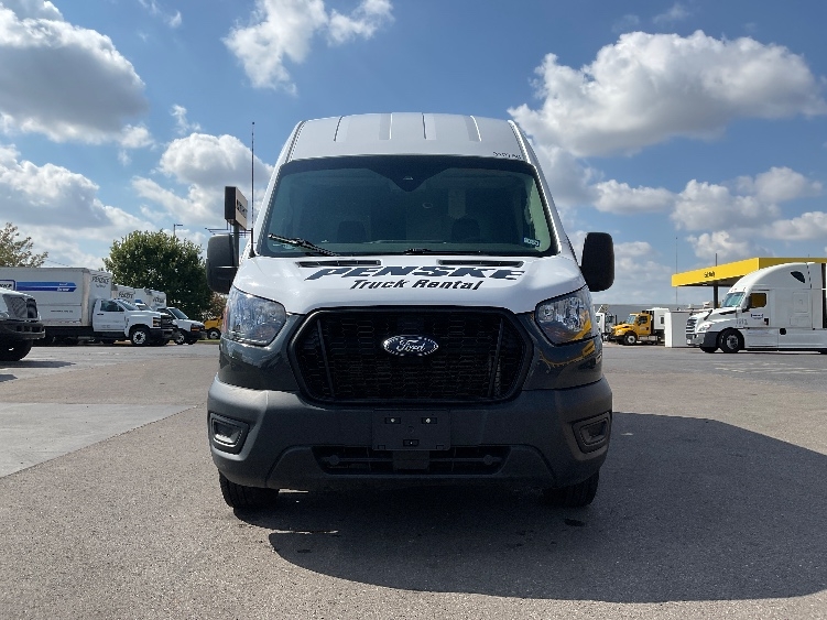 Used 2023 Ford Transit 250 - photo 2