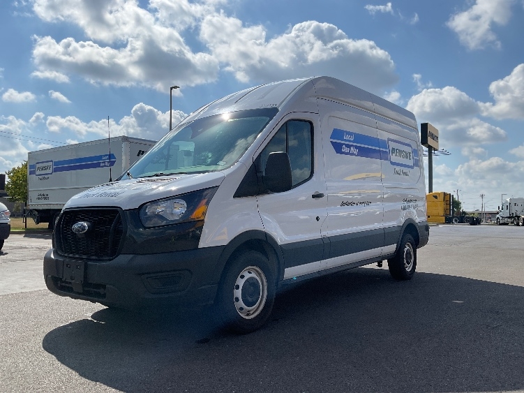 Used 2023 Ford Transit 250 - photo 5