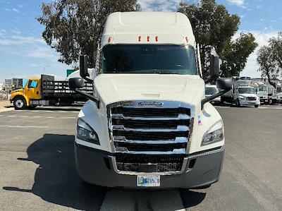 Used 2023 Freightliner Cascadia Detroit DD15AT Semi Truck with Sleeper Cab for sale #312359 - photo 2