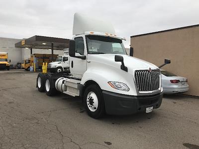 Used 2018 International LT - photo 1