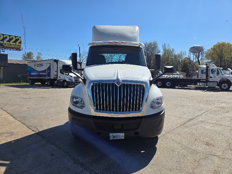Used 2018 International LT - photo 2