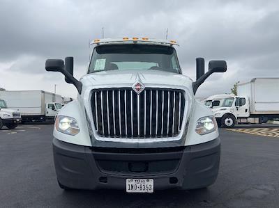 Used 2018 International LT International A26 Semi Truck for sale #313207 - photo 2