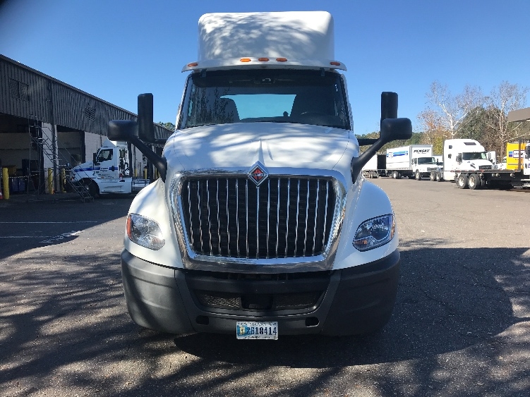 Used 2018 International LT - photo 2