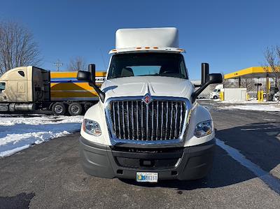 Used 2018 International LT - photo 1