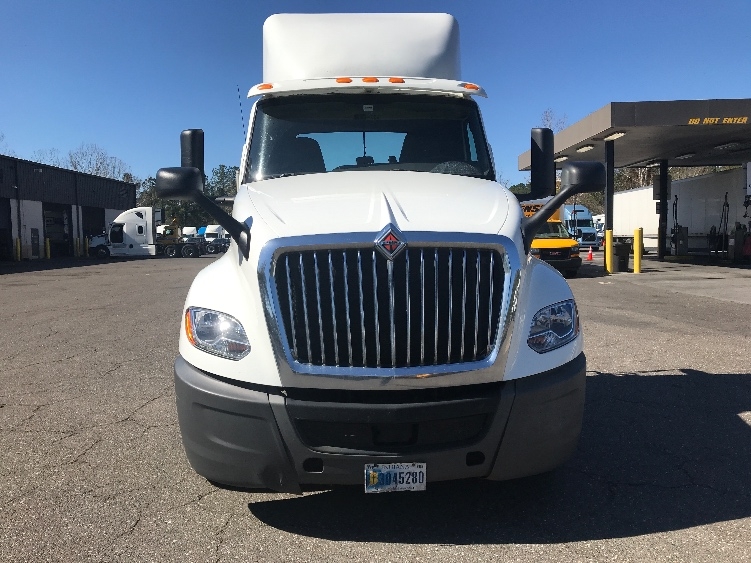 Used 2018 International LT - photo 2
