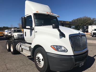 Used 2018 International LT - photo 1