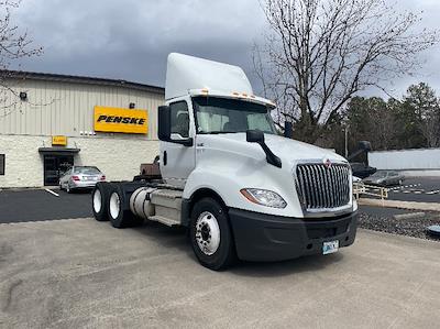 Used 2018 International LT - photo 1