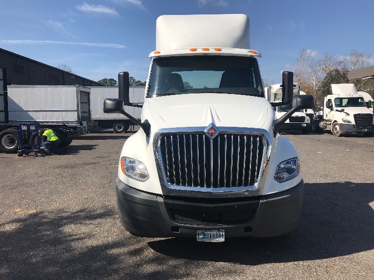 Used 2018 International LT - photo 2