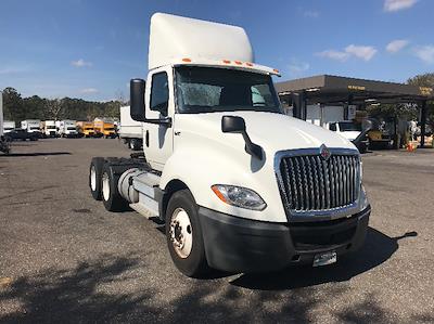 Used 2018 International LT - photo 1
