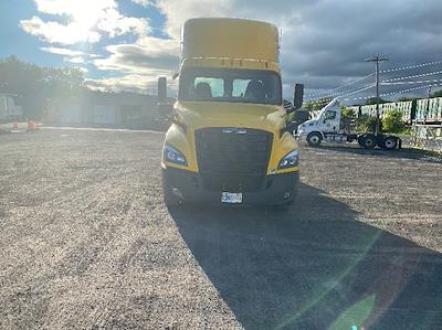 Used 2020 Freightliner Cascadia Detroit DD15AT Semi Truck for sale #315154 - photo 2