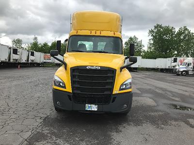 Used 2020 Freightliner Cascadia Detroit DD15AT Semi Truck for sale #315159 - photo 2