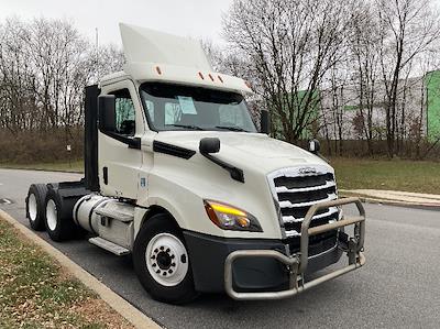 Used 2018 Freightliner Cascadia Detroit DD13 Semi Truck for sale #315187 - photo 1