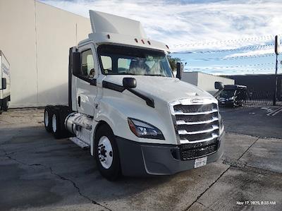 Used 2018 Freightliner Cascadia Detroit DD13 Semi Truck for sale #315242 - photo 1