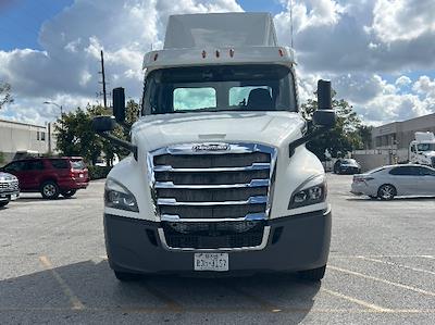 Used 2018 Freightliner Cascadia Detroit DD13 Semi Truck for sale #315281 - photo 2