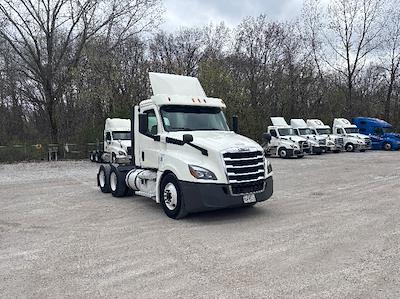 Used 2018 Freightliner Cascadia Detroit DD13 Semi Truck for sale #315292 - photo 1