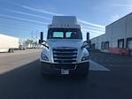 Used 2018 Freightliner Cascadia Detroit DD13 Semi Truck for sale #315299 - photo 2