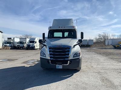 Used 2018 Freightliner Cascadia Detroit DD13 Semi Truck for sale #315303 - photo 2