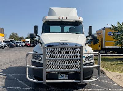 Used 2018 Freightliner Cascadia Detroit DD13 Semi Truck for sale #315305 - photo 2