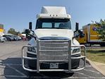 Used 2018 Freightliner Cascadia Detroit DD13 Semi Truck for sale #315305 - photo 2