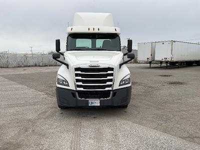 Used 2018 Freightliner Cascadia Detroit DD13 Semi Truck for sale #315332 - photo 2