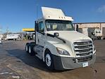 Used 2018 Freightliner Cascadia Detroit DD13 Semi Truck for sale #315772 - photo 1