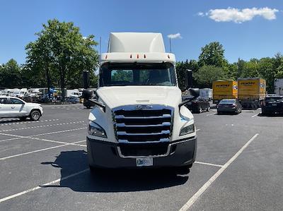 Used 2018 Freightliner Cascadia Detroit DD13 Semi Truck for sale #315777 - photo 2