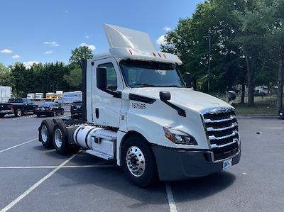 Used 2018 Freightliner Cascadia Detroit DD13 Semi Truck for sale #315778 - photo 1
