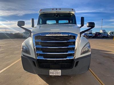 Used 2018 Freightliner Cascadia Detroit DD13 Semi Truck for sale #316033 - photo 2