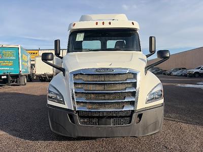 Used 2018 Freightliner Cascadia Detroit DD13 Semi Truck for sale #316069 - photo 2