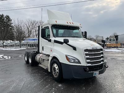 Used 2018 Freightliner Cascadia Detroit DD13 Semi Truck for sale #316273 - photo 1