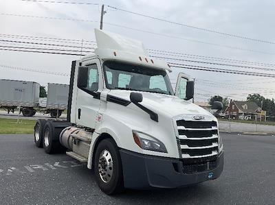 Used 2018 Freightliner Cascadia Detroit DD13 Semi Truck for sale #316288 - photo 1