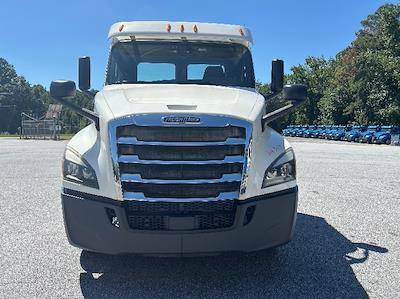 Used 2018 Freightliner Cascadia Detroit DD13 Semi Truck for sale #316343 - photo 2