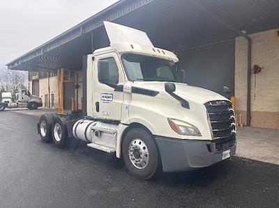 Used 2018 Freightliner Cascadia Detroit DD13 Semi Truck for sale #316370 - photo 1