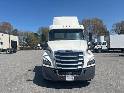 Used 2018 Freightliner Cascadia Detroit DD13 Semi Truck for sale #316425 - photo 2