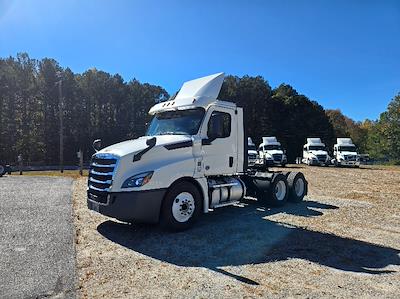 Used 2018 Freightliner Cascadia Detroit DD13 Semi Truck for sale #316435 - photo 1