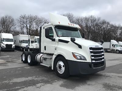 Used 2018 Freightliner Cascadia Detroit DD13 Semi Truck for sale #316475 - photo 1