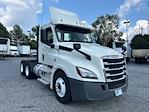 Used 2018 Freightliner Cascadia Detroit DD13 Semi Truck for sale #316558 - photo 1