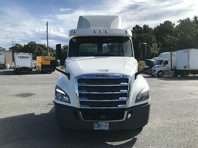 Used 2018 Freightliner Cascadia Detroit DD13 Semi Truck for sale #316616 - photo 2