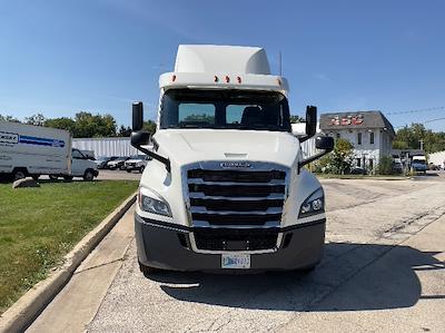 Used 2018 Freightliner Cascadia Detroit DD13 Semi Truck for sale #316629 - photo 2