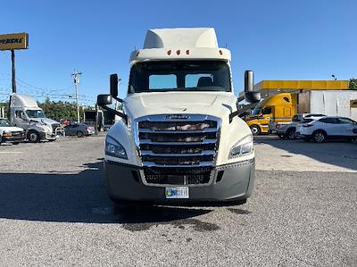 Used 2018 Freightliner Cascadia Detroit DD13 Semi Truck for sale #316673 - photo 2