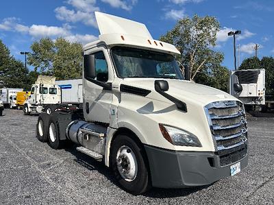 Used 2018 Freightliner Cascadia Detroit DD13 Semi Truck for sale #316675 - photo 1