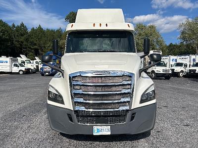 Used 2018 Freightliner Cascadia Detroit DD13 Semi Truck for sale #316675 - photo 2